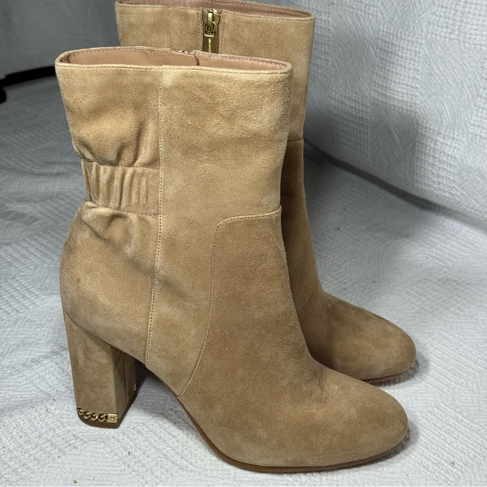 Michael Kors Dolores Women’s Tan Suede Leather Heeled Bootie 7M
